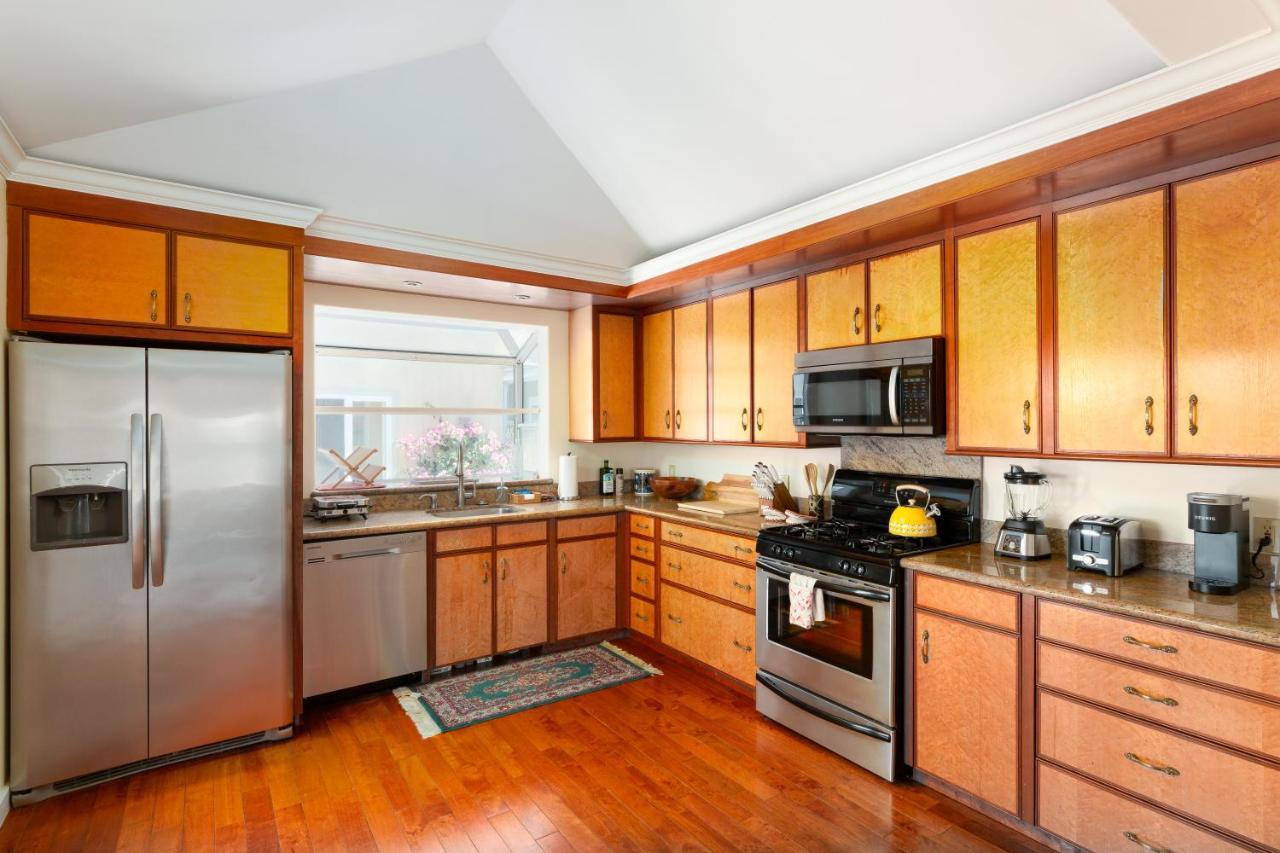 Spacious Renovated Petaluma Home- Pool Table, Fire Pit, Parking Exteriér fotografie