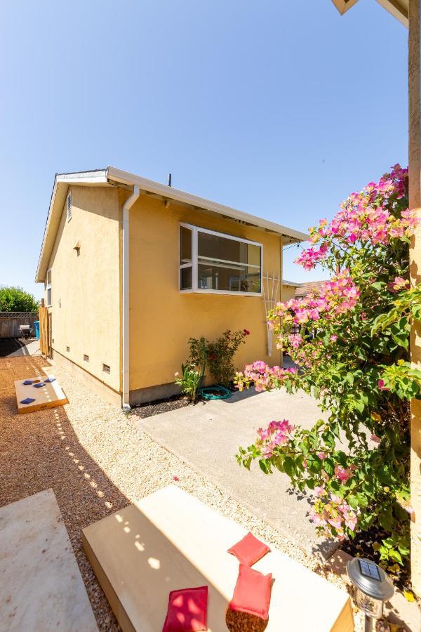Spacious Renovated Petaluma Home- Pool Table, Fire Pit, Parking Exteriér fotografie