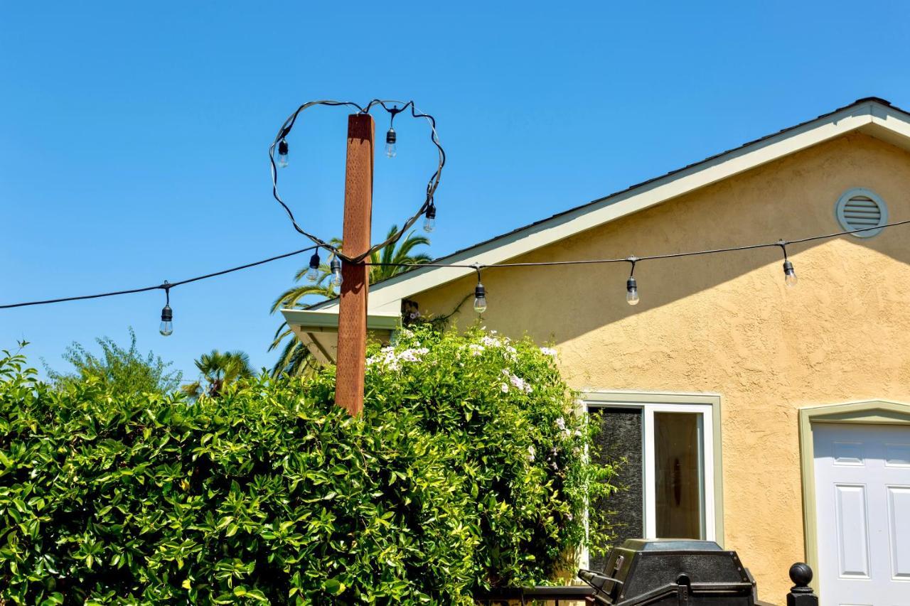 Spacious Renovated Petaluma Home- Pool Table, Fire Pit, Parking Exteriér fotografie